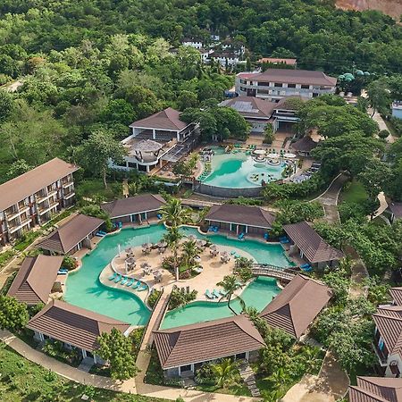 Tag Resort Корон Екстер'єр фото
