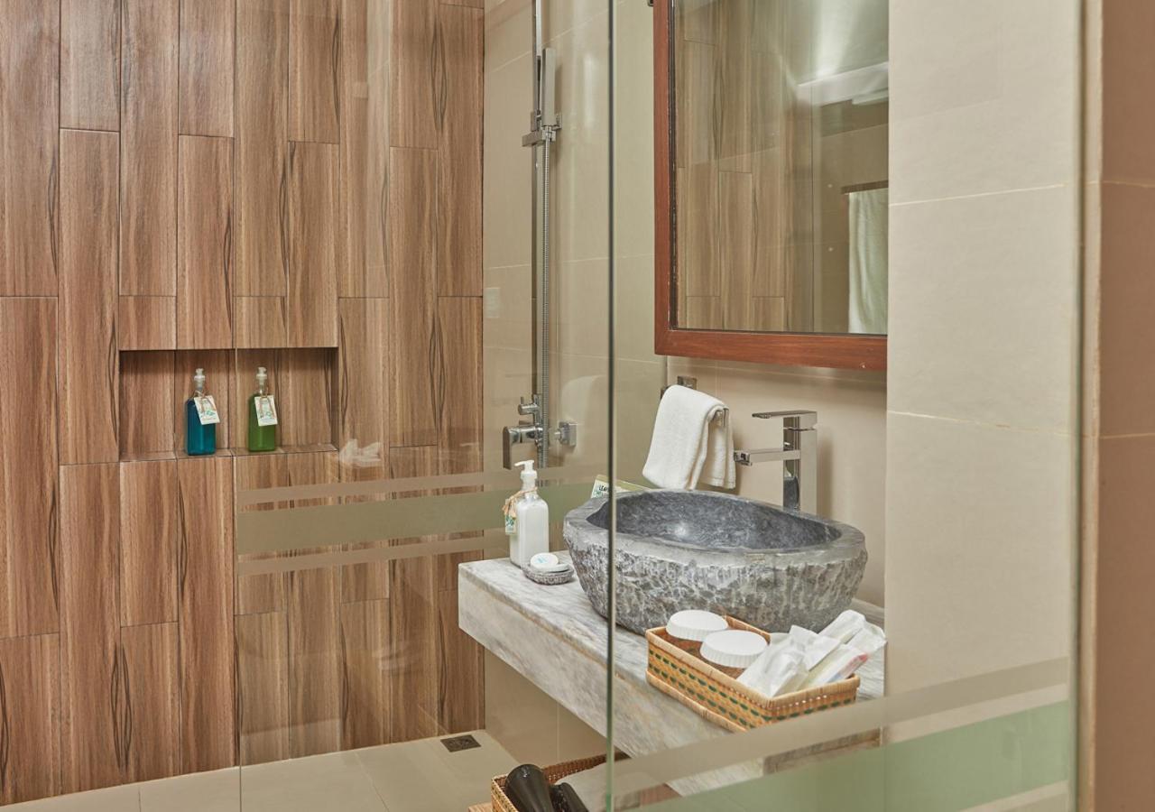 Tag Resort Корон Екстер'єр фото