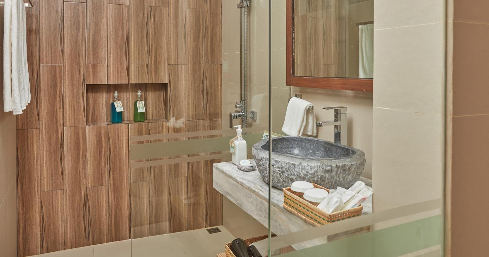 Tag Resort Корон Екстер'єр фото